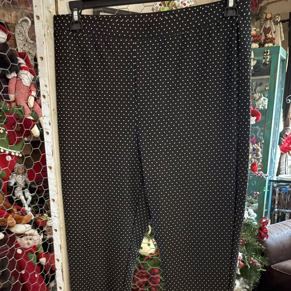 Chico's Elastic Waist Black and White Polka Dot Cropped Pants Size 2 (18/20)